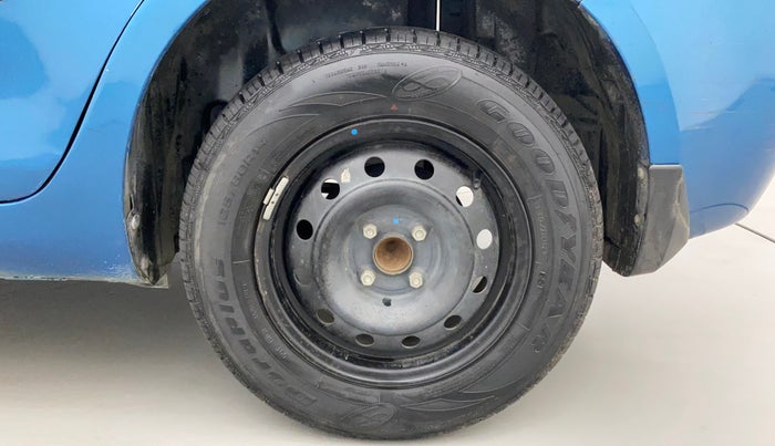 2013 Maruti Swift Dzire VXI, Petrol, Manual, 47,406 km, Left Rear Wheel