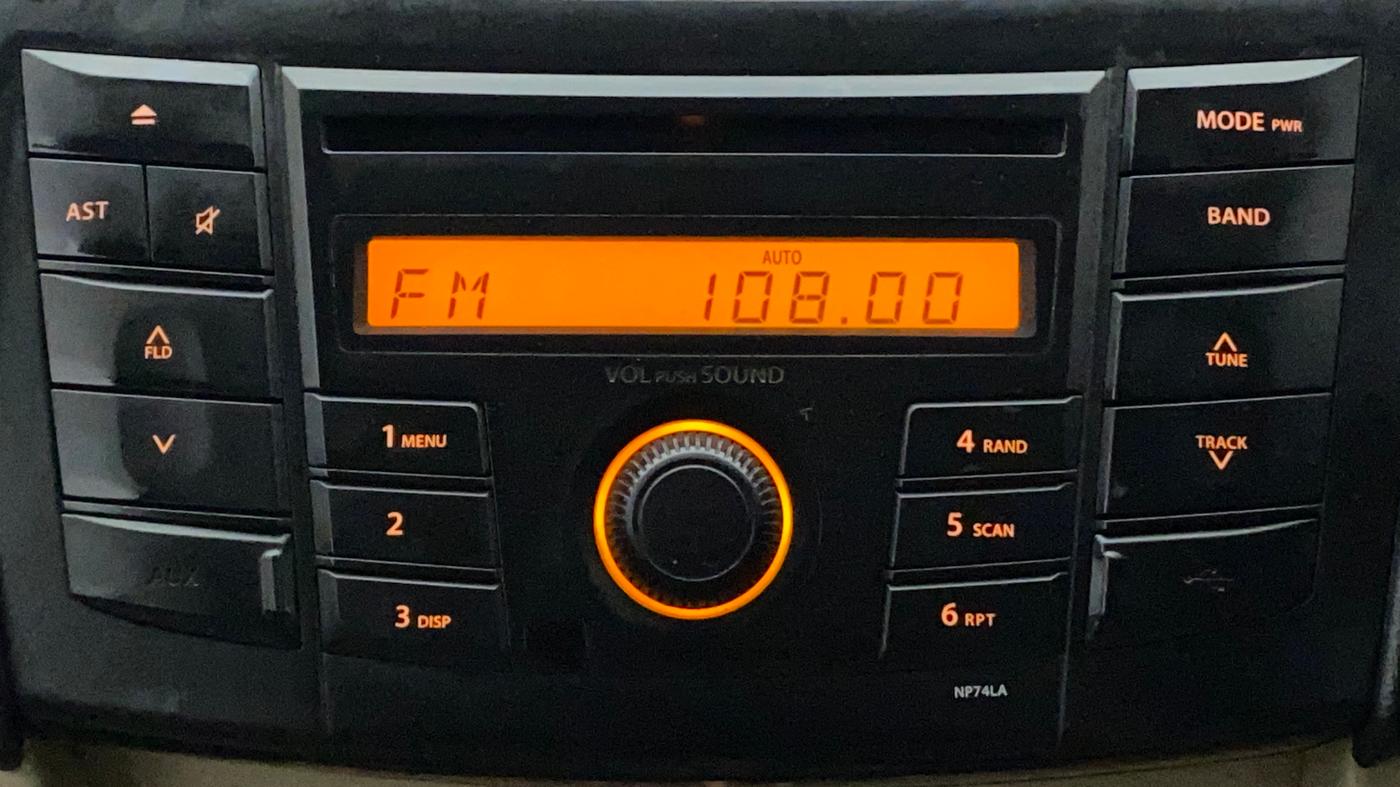2013 Maruti Swift Dzire VXI, Petrol, Manual, 47,406 km, Infotainment System
