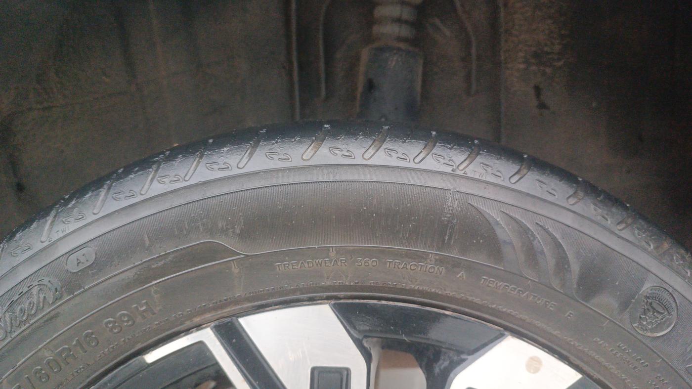 2022 Renault Kiger RXZ AMT, Petrol, Automatic, 89,107 km, Left Rear Tyre Tread