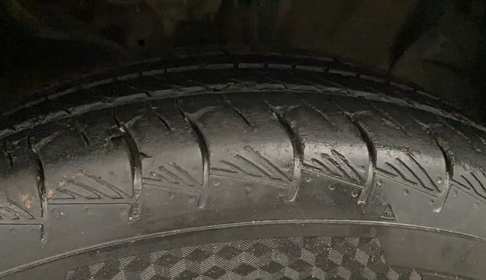 2018 Hyundai Creta E PLUS 1.6 PETROL, Petrol, Manual, 73,944 km, Right Front Tyre Tread