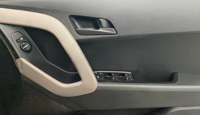 2018 Hyundai Creta E PLUS 1.6 PETROL, Petrol, Manual, 73,944 km, Driver Side Door Panels Control
