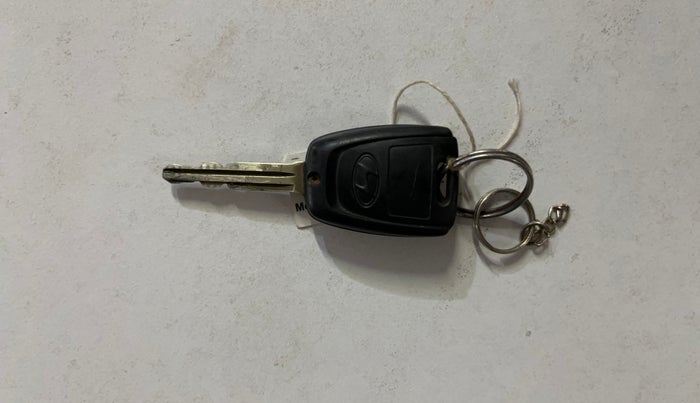 2016 Hyundai Grand i10 MAGNA AT 1.2 KAPPA VTVT, Petrol, Automatic, 17,442 km, Key Close Up