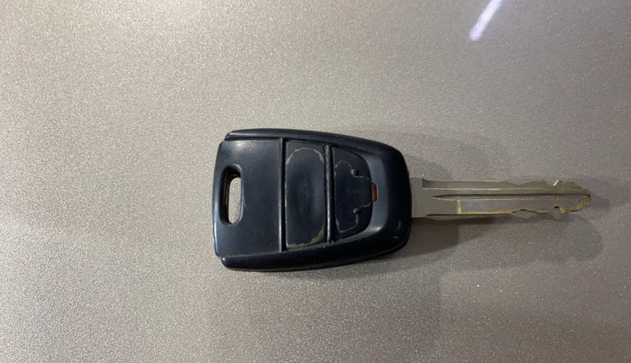 2022 Hyundai NEW SANTRO SPORTZ MT, Petrol, Manual, 24,144 km, Key Close Up