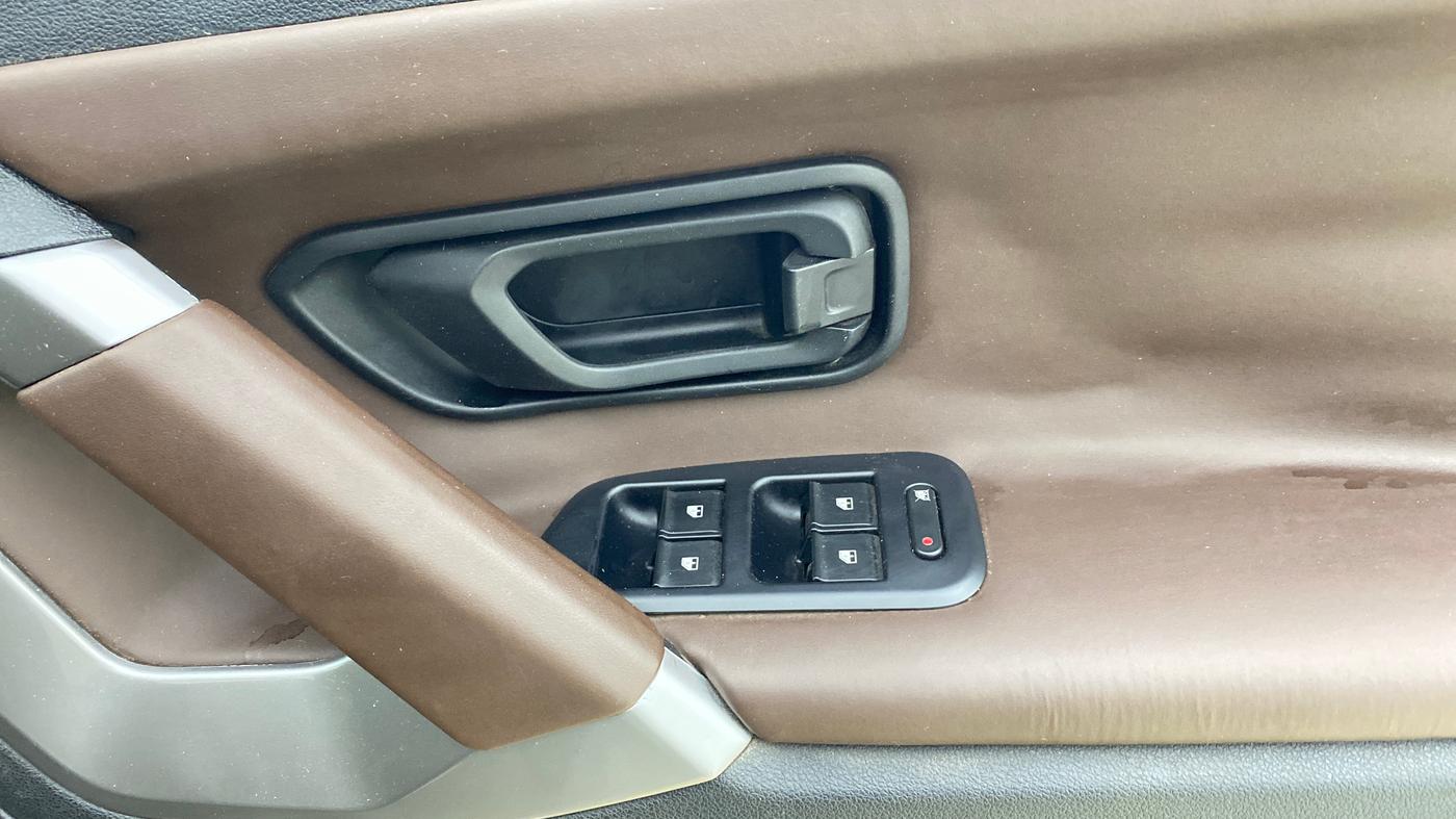 2021 Tata Harrier XM 2.0L KRYOTEC, Diesel, Manual, 42,109 km, Driver Side Door Panels Control