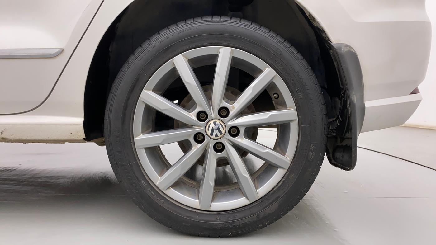 2019 Volkswagen Ameo HIGHLINE PLUS 1.0L 16 ALLOY, Petrol, Manual, 28,387 km, Left Rear Wheel
