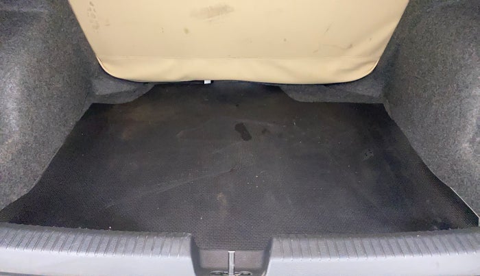 2019 Volkswagen Ameo HIGHLINE PLUS 1.0L 16 ALLOY, Petrol, Manual, 28,387 km, Boot Inside