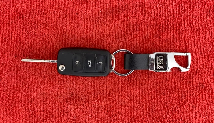 2019 Volkswagen Ameo HIGHLINE PLUS 1.0L 16 ALLOY, Petrol, Manual, 28,387 km, Key Close Up