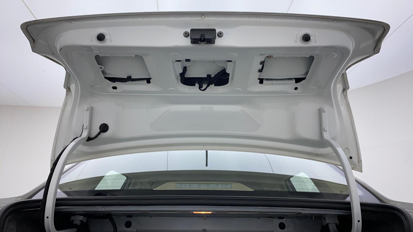 2019 Volkswagen Ameo HIGHLINE PLUS 1.0L 16 ALLOY, Petrol, Manual, 28,387 km, Boot Door Open