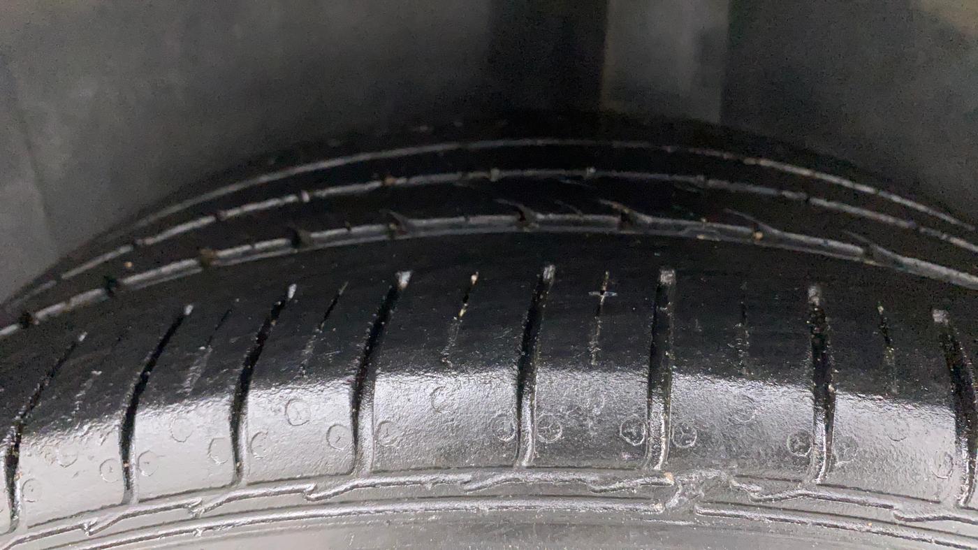2019 Volkswagen Ameo HIGHLINE PLUS 1.0L 16 ALLOY, Petrol, Manual, 28,387 km, Left Rear Tyre Tread