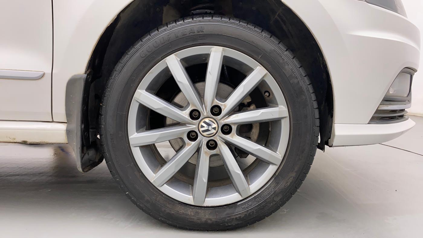2019 Volkswagen Ameo HIGHLINE PLUS 1.0L 16 ALLOY, Petrol, Manual, 28,387 km, Right Front Wheel