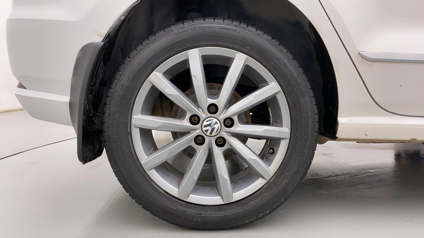 2019 Volkswagen Ameo HIGHLINE PLUS 1.0L 16 ALLOY, Petrol, Manual, 28,387 km, Right Rear Wheel