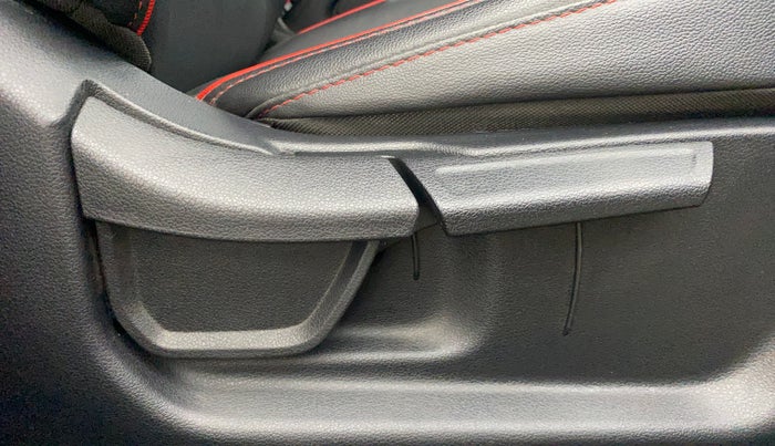2022 Hyundai NEW I20 N LINE N6 1.0 TURBO GDI IMT, Petrol, Manual, 24,777 km, Driver Side Adjustment Panel