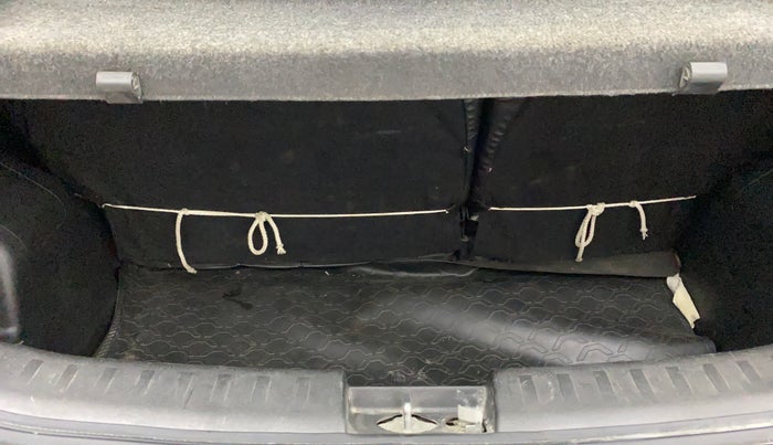 2015 Maruti Swift VXI, Petrol, Manual, 86,175 km, Boot Inside