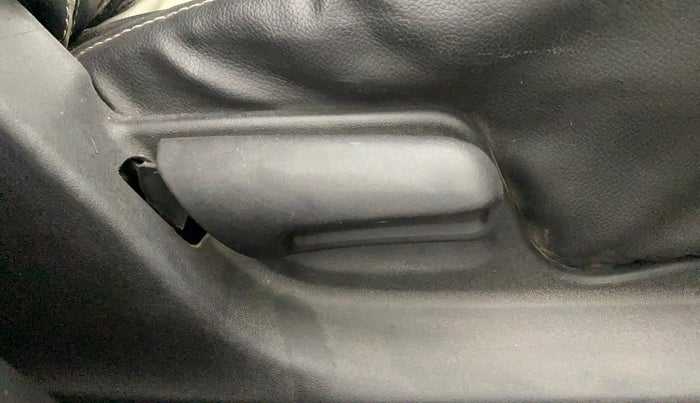 2015 Maruti Swift VXI, Petrol, Manual, 86,175 km, Driver Side Adjustment Panel