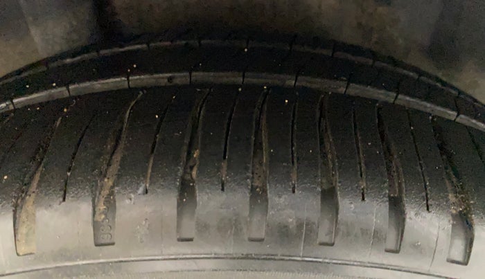 2012 Honda Brio S MT, Petrol, Manual, 44,532 km, Right Rear Tyre Tread