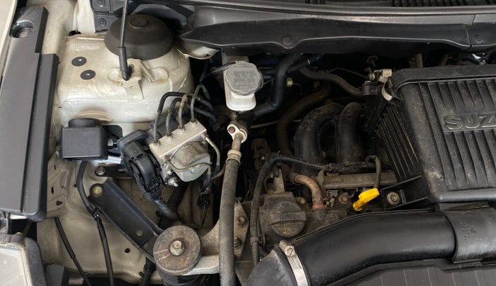 2016 Maruti Ciaz ZXI, Petrol, Manual, 19,342 km, Engine View - Right