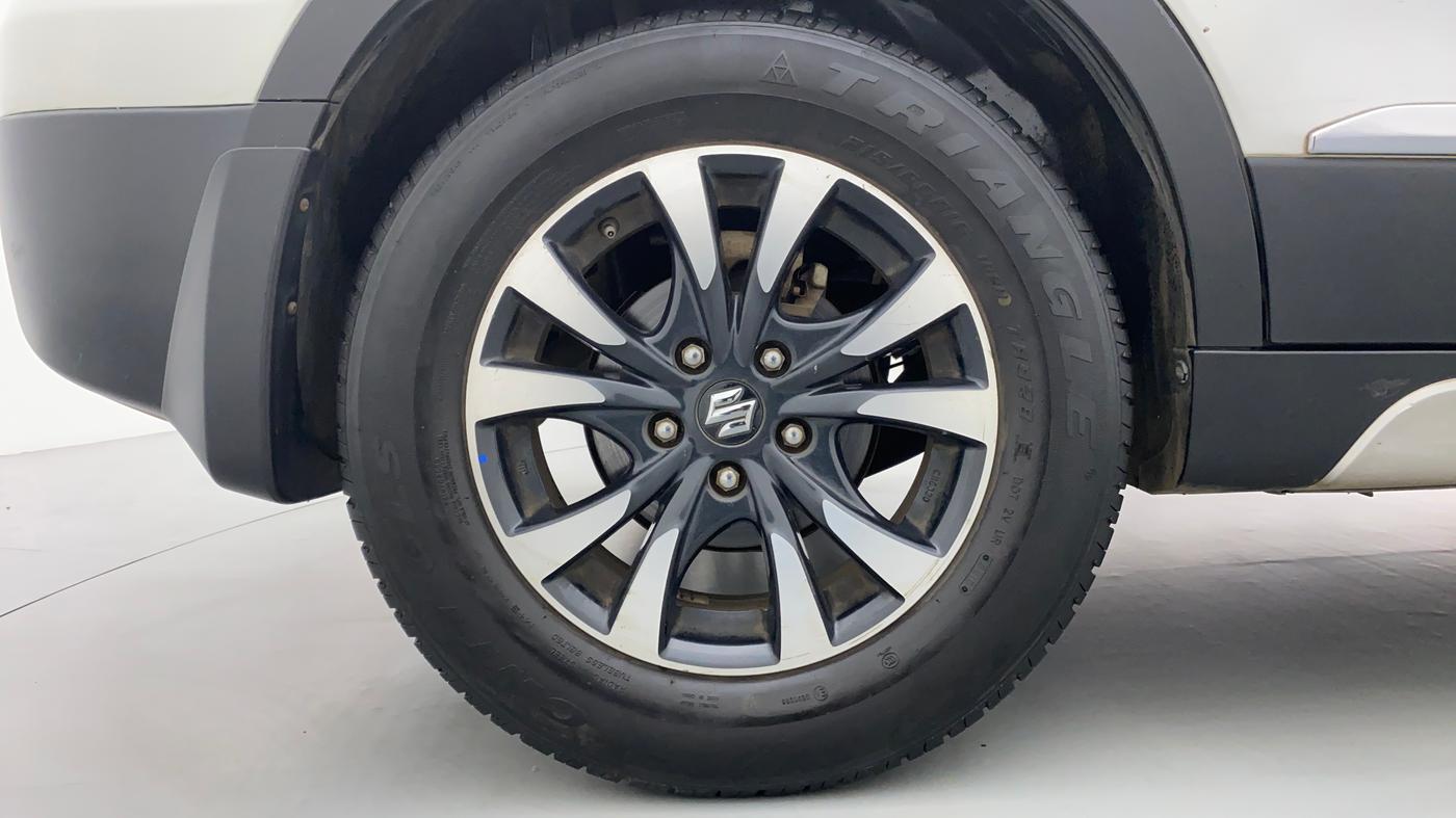 2017 Maruti S Cross ZETA SHVS, Diesel, Manual, 60,178 km, Right Rear Wheel