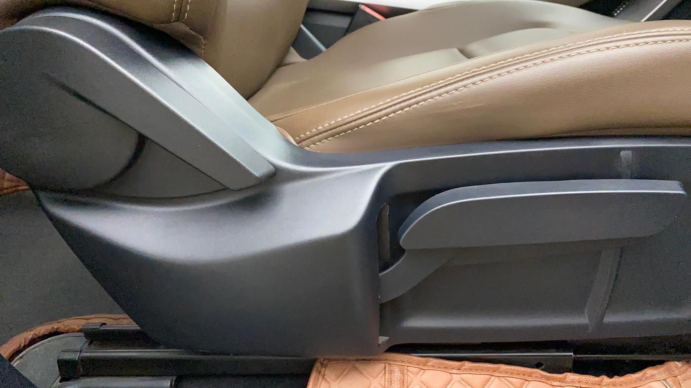 2019 Tata Harrier XZ 2.0L Kryotec, Diesel, Manual, 56,201 km, Driver Side Adjustment Panel