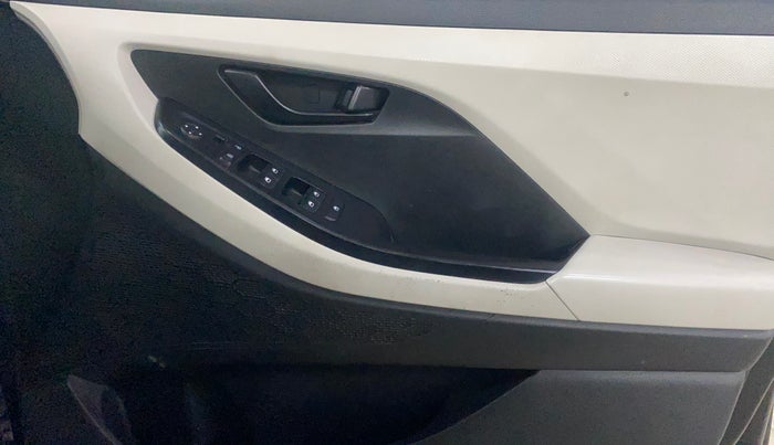 2022 Hyundai Creta EX 1.5 PETROL, Petrol, Manual, 28,753 km, Driver Side Door Panels Control