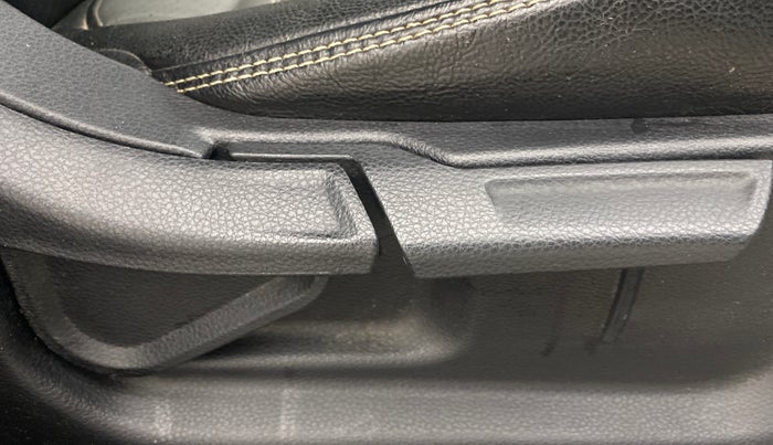 2019 KIA SELTOS HTK PLUS 1.5, Petrol, Manual, 79,481 km, Driver Side Adjustment Panel