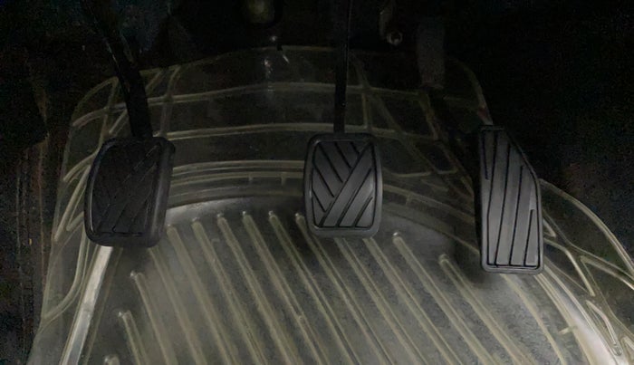 2023 Maruti Baleno DELTA CNG 1.2L, CNG, Manual, 16,220 km, Pedals
