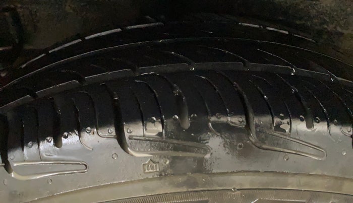 2019 Maruti Celerio VXI, CNG, Manual, 45,916 km, Right Rear Tyre Tread