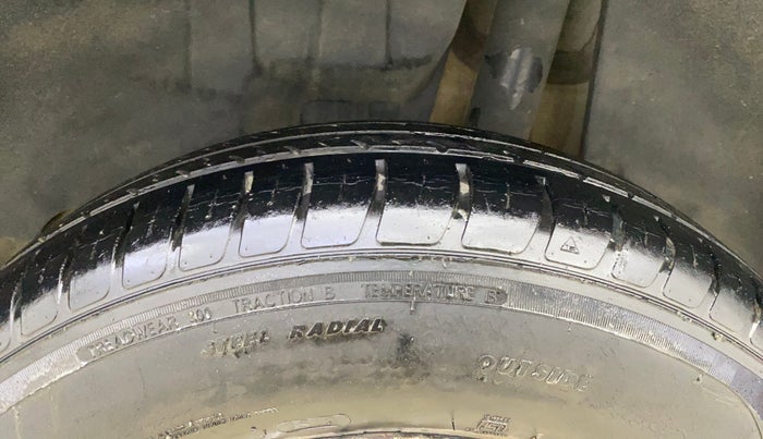 2019 Maruti Swift LXI, Petrol, Manual, 31,393 km, Left Rear Tyre Tread