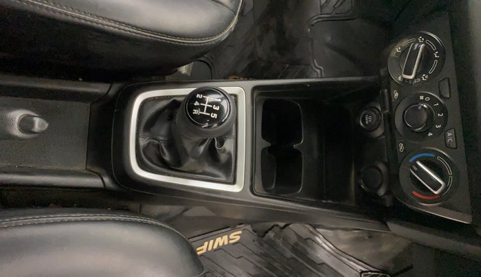 2019 Maruti Swift LXI, Petrol, Manual, 31,393 km, Gear Lever