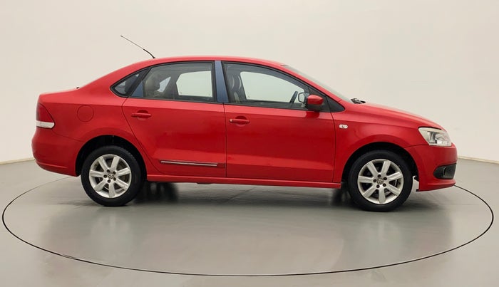 2011 Volkswagen Vento HIGHLINE 1.6 MPI, Petrol, Manual, 35,257 km, Right Side View