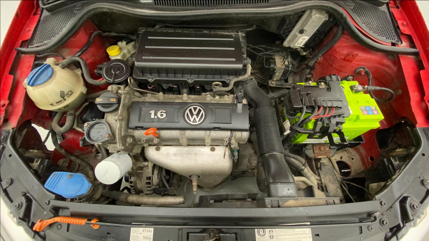 2011 Volkswagen Vento HIGHLINE 1.6 MPI, Petrol, Manual, 35,257 km, Open Bonet