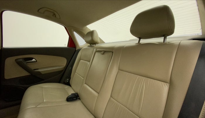 2011 Volkswagen Vento HIGHLINE 1.6 MPI, Petrol, Manual, 35,257 km, Right Side Rear Door Cabin