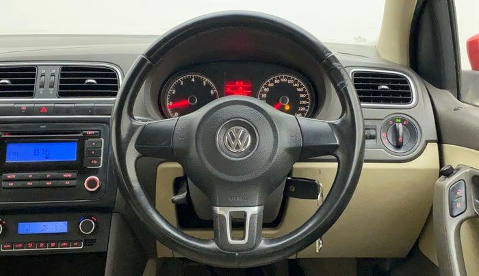 2011 Volkswagen Vento HIGHLINE 1.6 MPI, Petrol, Manual, 35,257 km, Steering Wheel Close Up