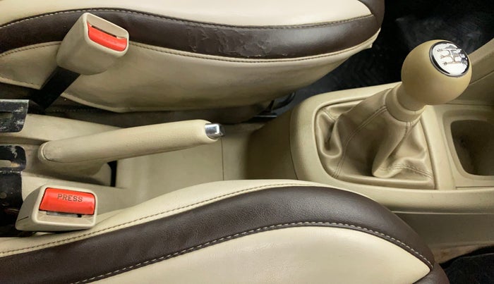 2016 Maruti Ertiga ZDI + SHVS, Diesel, Manual, 94,224 km, Gear Lever