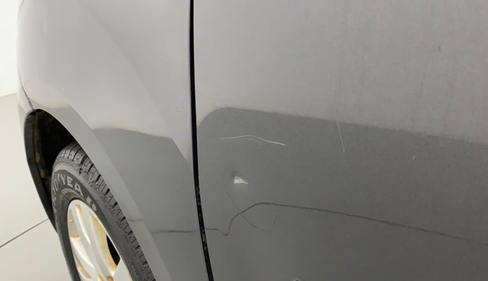 2016 Maruti Ertiga ZDI + SHVS, Diesel, Manual, 94,224 km, Front passenger door - Slightly dented