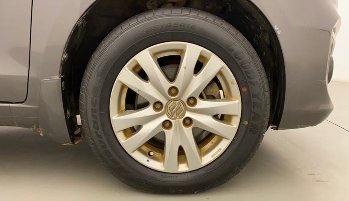 2016 Maruti Ertiga ZDI + SHVS, Diesel, Manual, 94,224 km, Right Front Wheel