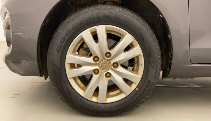 2016 Maruti Ertiga ZDI + SHVS, Diesel, Manual, 94,224 km, Left Front Wheel