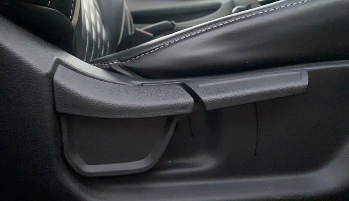 2023 Hyundai NEW I20 ASTA (O) 1.2 AT, Petrol, Automatic, 11,236 km, Driver Side Adjustment Panel