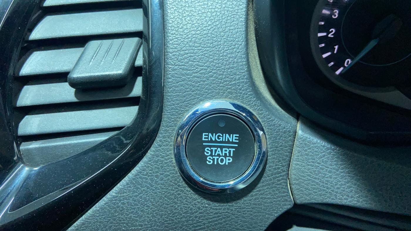 2019 Ford New Figo TITANIUM 1.2 PETROL MT, Petrol, Manual, 57,911 km, Keyless Start/ Stop Button