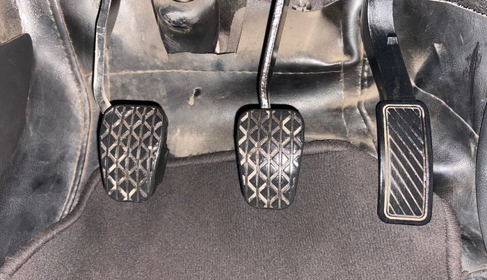 2019 Ford New Figo TITANIUM 1.2 PETROL MT, Petrol, Manual, 57,969 km, Pedals