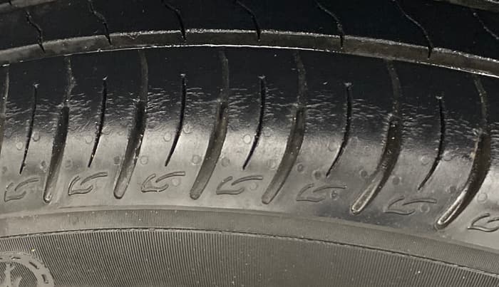 2021 Maruti Vitara Brezza LXI, Petrol, Manual, 26,045 km, Left Front Tyre Tread