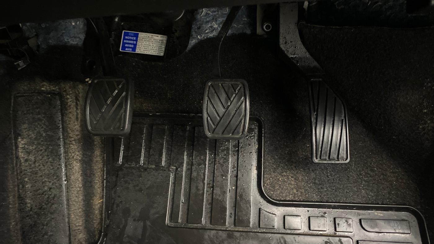 2021 Maruti Vitara Brezza LXI, Petrol, Manual, 26,045 km, Pedals