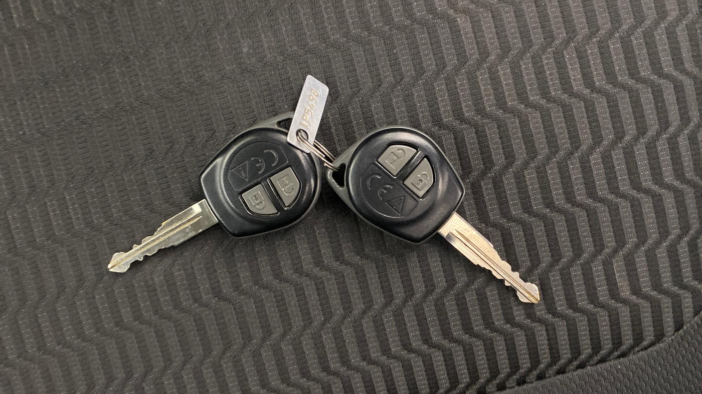 2021 Maruti Vitara Brezza LXI, Petrol, Manual, 26,045 km, Key Close Up