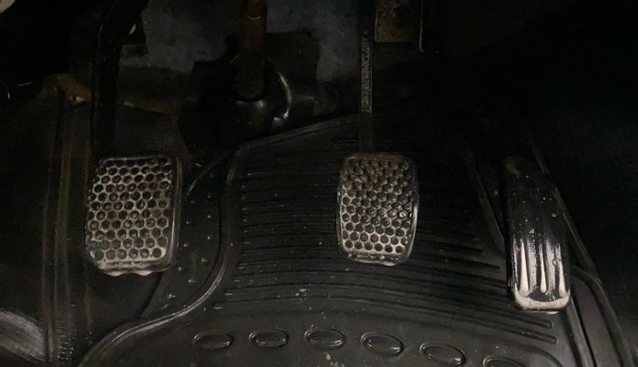 2015 Maruti Alto 800 VXI, Petrol, Manual, 21,606 km, Pedals