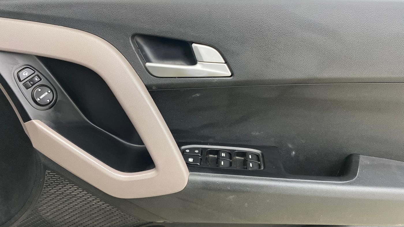 2018 Hyundai Creta SX 1.6 PETROL, Petrol, Manual, 85,882 km, Driver Side Door Panels Control