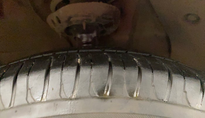 2020 Hyundai NEW SANTRO SPORTZ CNG, CNG, Manual, 69,740 km, Right Front Tyre Tread