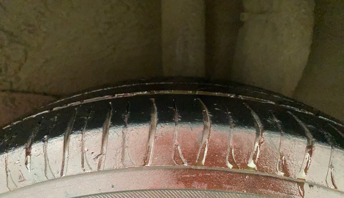 2020 Hyundai NEW SANTRO SPORTZ CNG, CNG, Manual, 69,740 km, Left Rear Tyre Tread