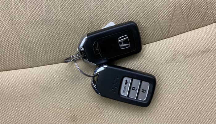2020 Honda City 1.5L I-VTEC VX, Petrol, Manual, 83,781 km, Key Close Up