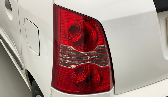 2011 Hyundai Santro Xing GLS, Petrol, Manual, 70,303 km, Left tail light - Reverse gear light not functional