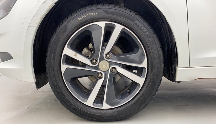 2020 Tata ALTROZ XZ PETROL, Petrol, Manual, 17,780 km, Left Front Wheel
