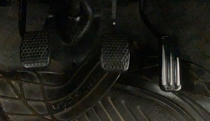 2010 Maruti Alto LXI, Petrol, Manual, 24,884 km, Pedals